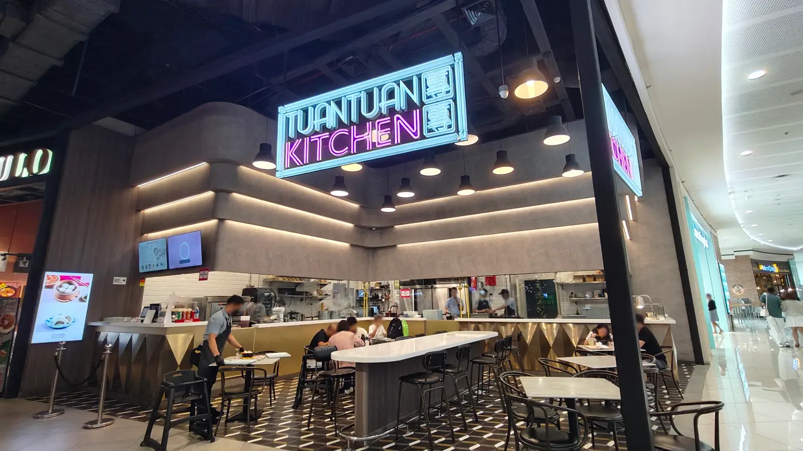 TUAN TUAN in SM Mall of Asia